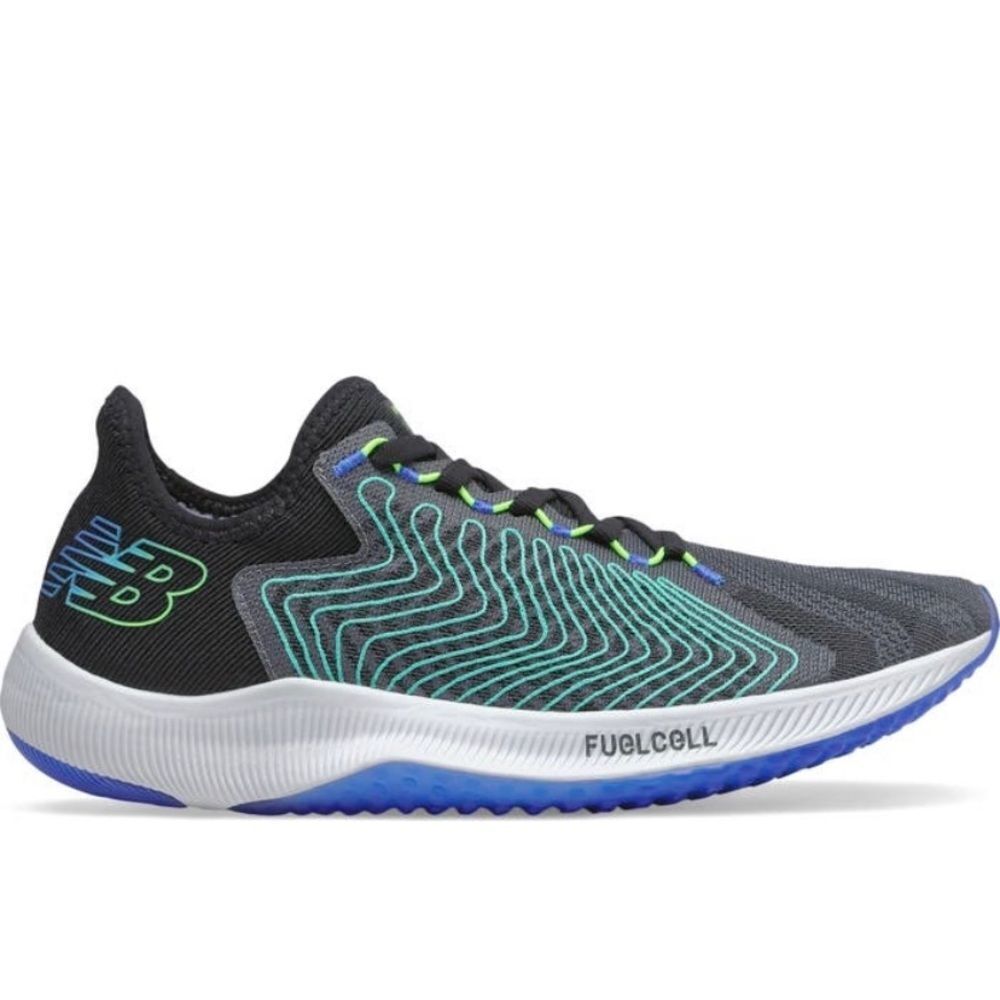 NEW Balance FuelCell Rebel Running Shoe‎ in black and blue